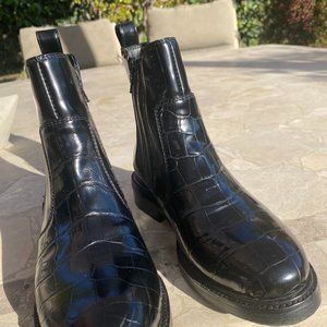 Black Jeffrey Campbell Booties